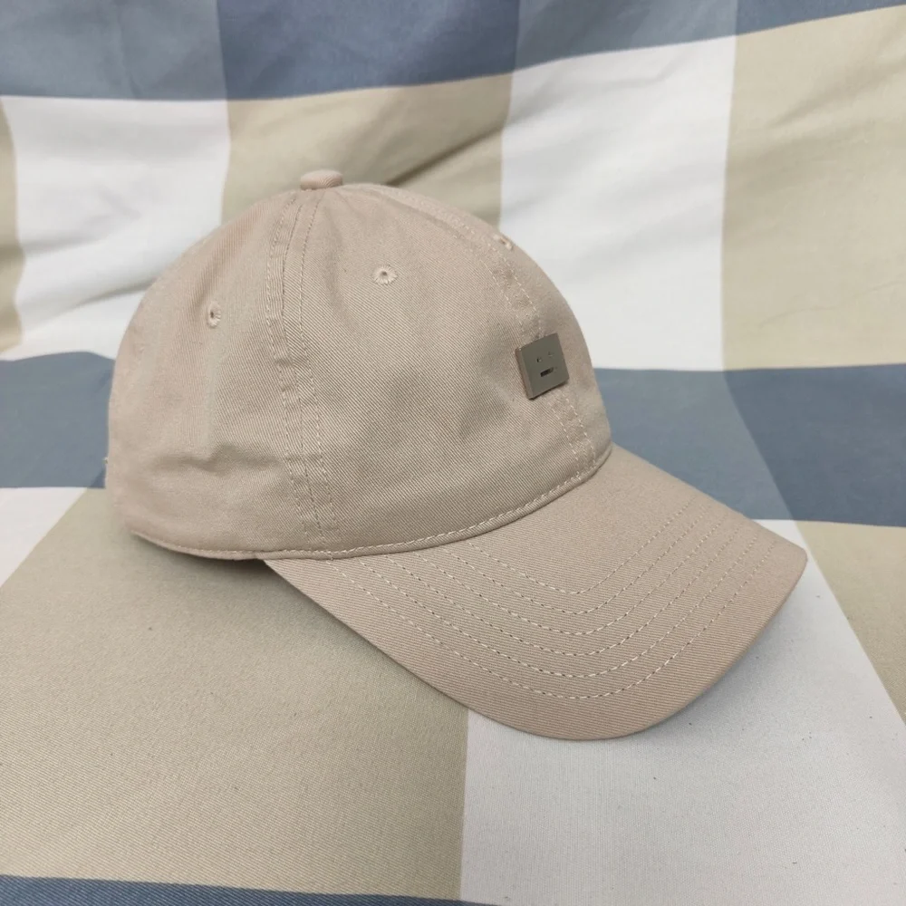 🧢Acne Tan Hat Minimalist Design